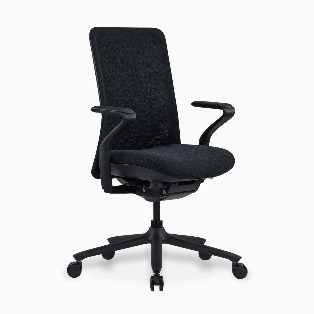 Desky Pro Ergonomic Mesh Chair in Midnight Black