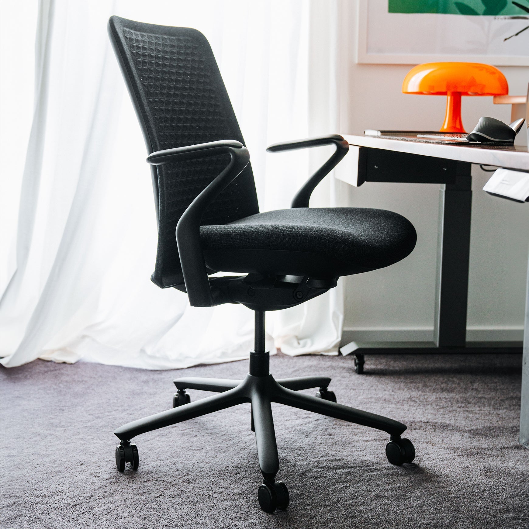 Desky Pro Ergonomic Mesh Chair in Midnight Black